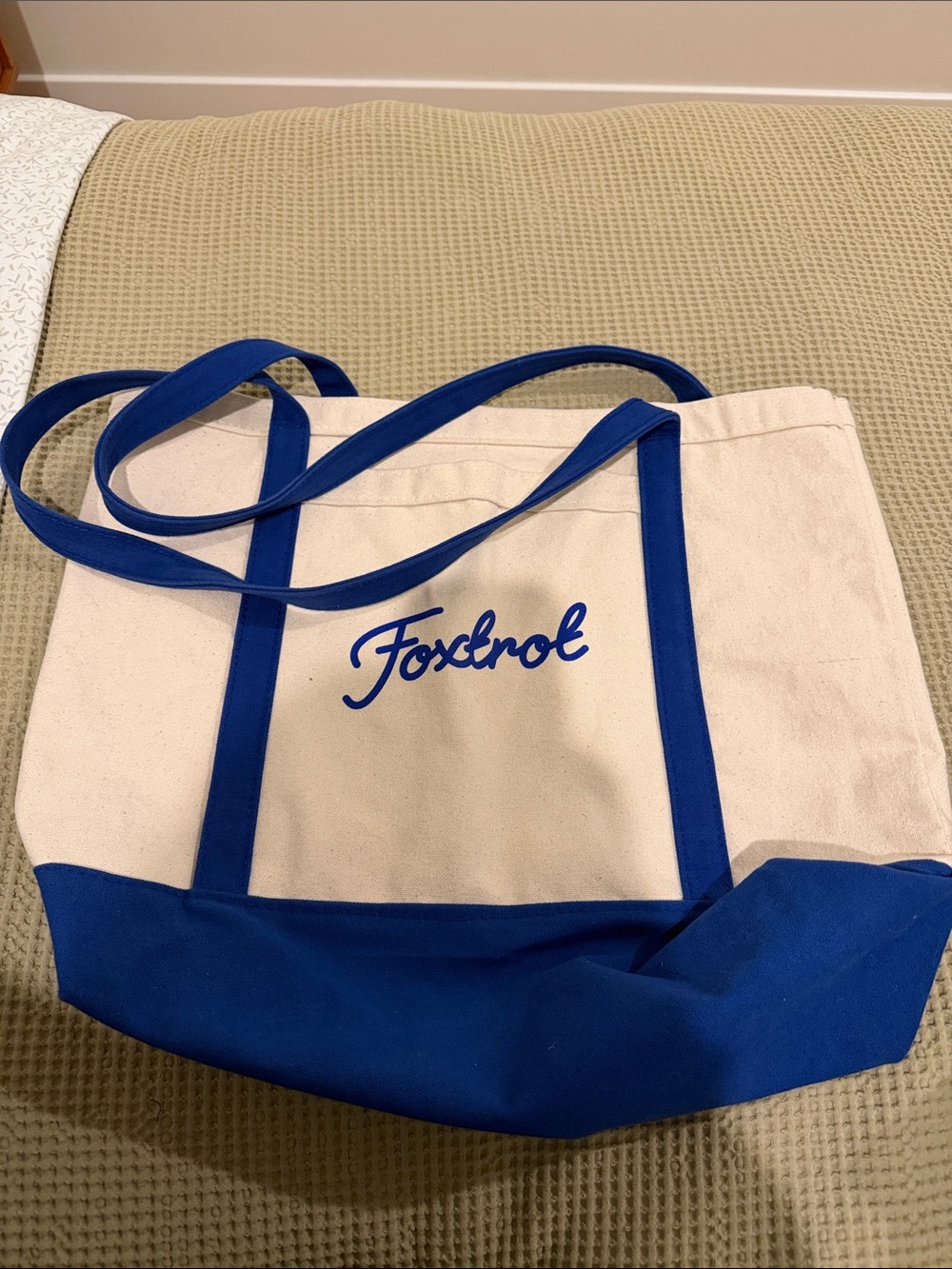 Foxtrot Canvas Tote Bag in White and Royal Blue